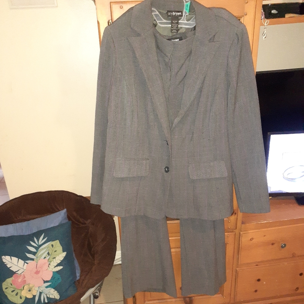 Lane Bryant Grey Pants Suit 18/20W